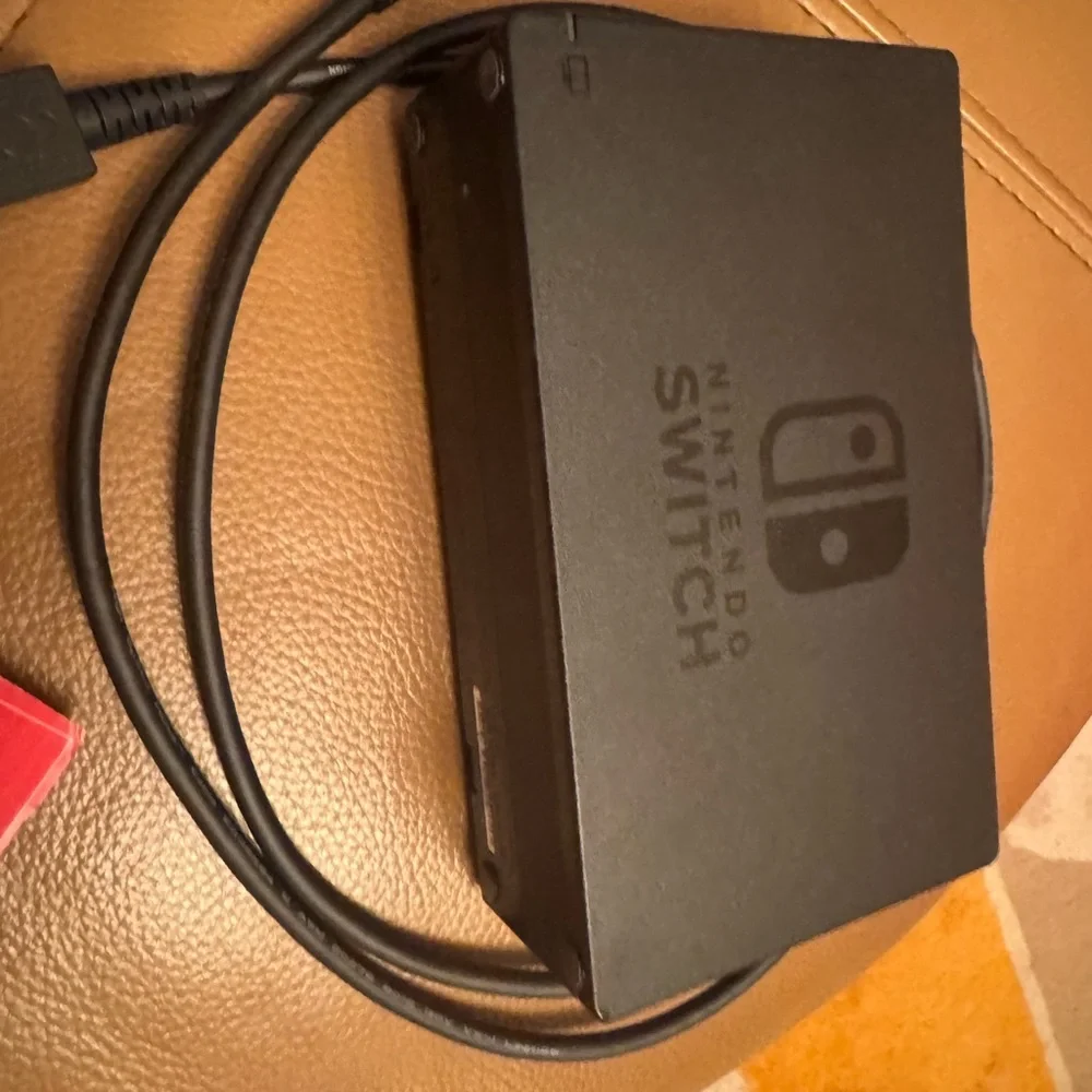 Nintendo Switch Console with Accessories - Perfect Condition! - Picture 5 of 7